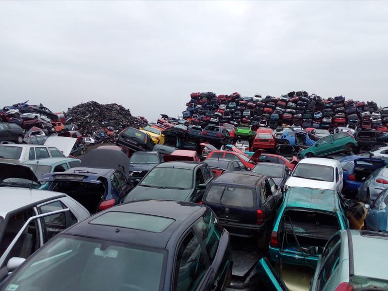 zlomowanie skup sprzedaz pojazdow samochodow MALNIA